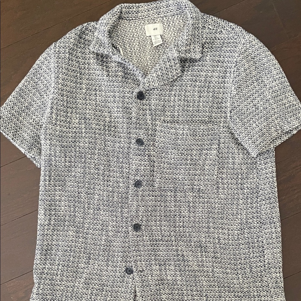 H&M Button-Down Shirt